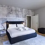 Foscarini Apartment *